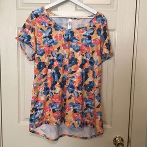 LuLa Roe Floral top Size XL
